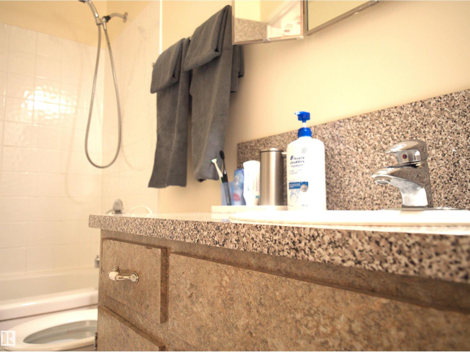 10719 152 Street NW, Edmonton