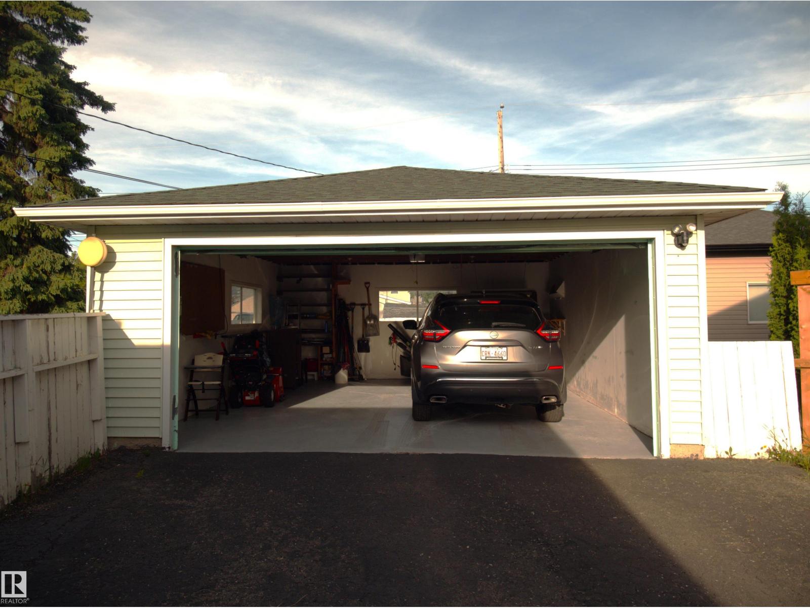 10719 152 Street NW, Edmonton