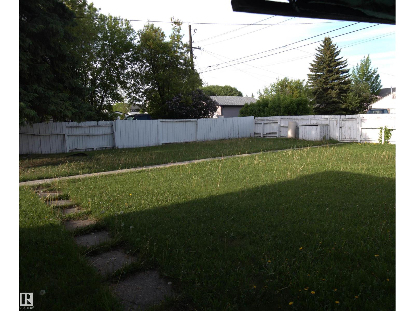 10719 152 Street NW, Edmonton