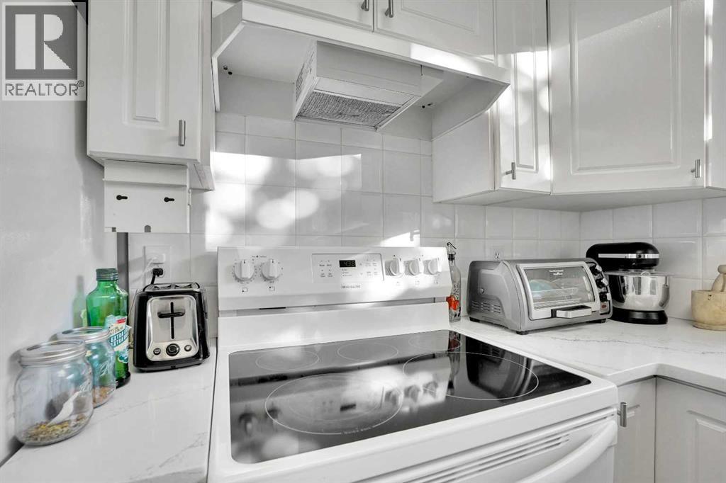 Single Family House for Sale in   Hunterview Drive NW Huntington Hills Calgary 