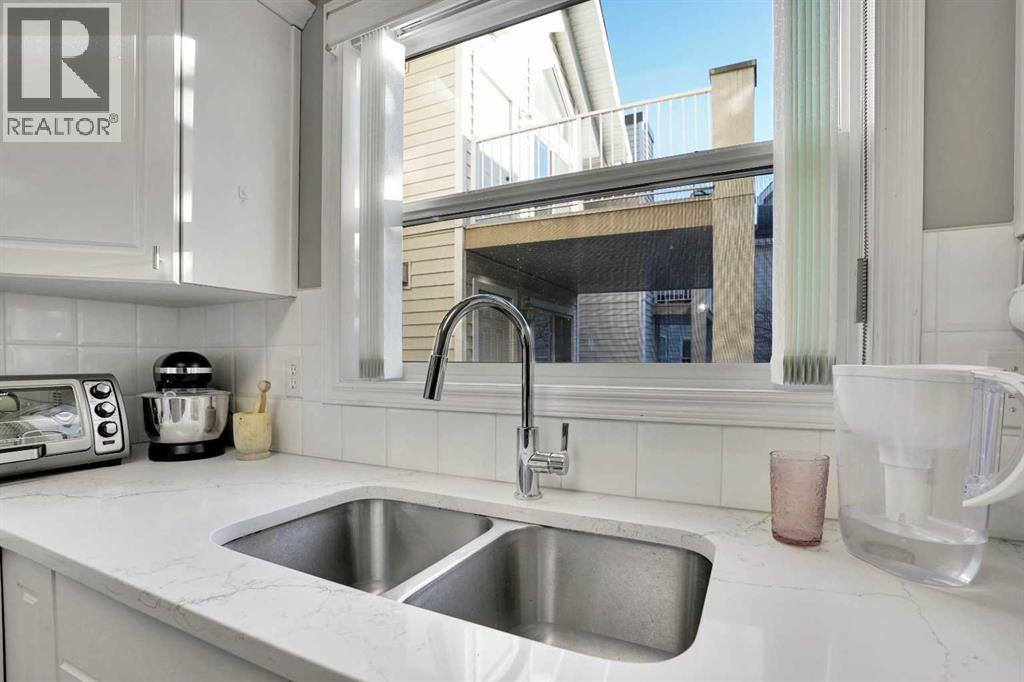 Single Family House for Sale in   Hunterview Drive NW Huntington Hills Calgary 