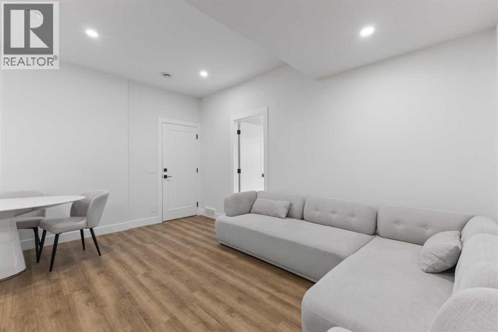 Single Family House for Sale in   Avenue NW Mount Pleasant Calgary 