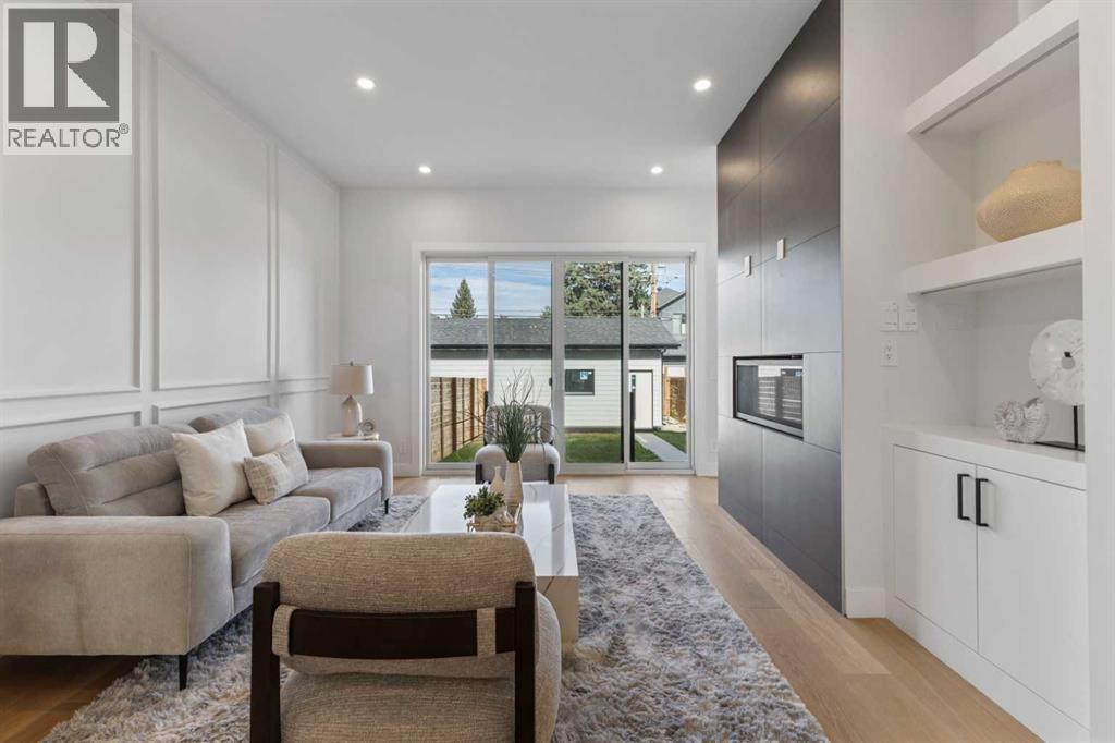 Single Family House for Sale in   Avenue NW Mount Pleasant Calgary 