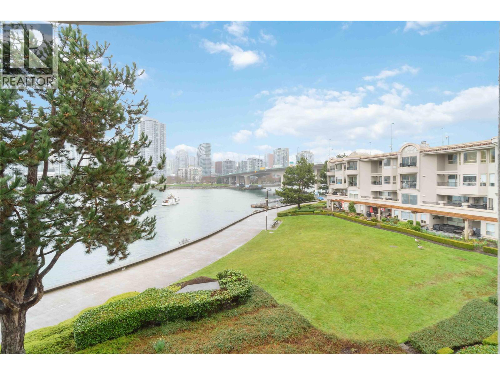 311 1859 SPYGLASS PLACE, Vancouver