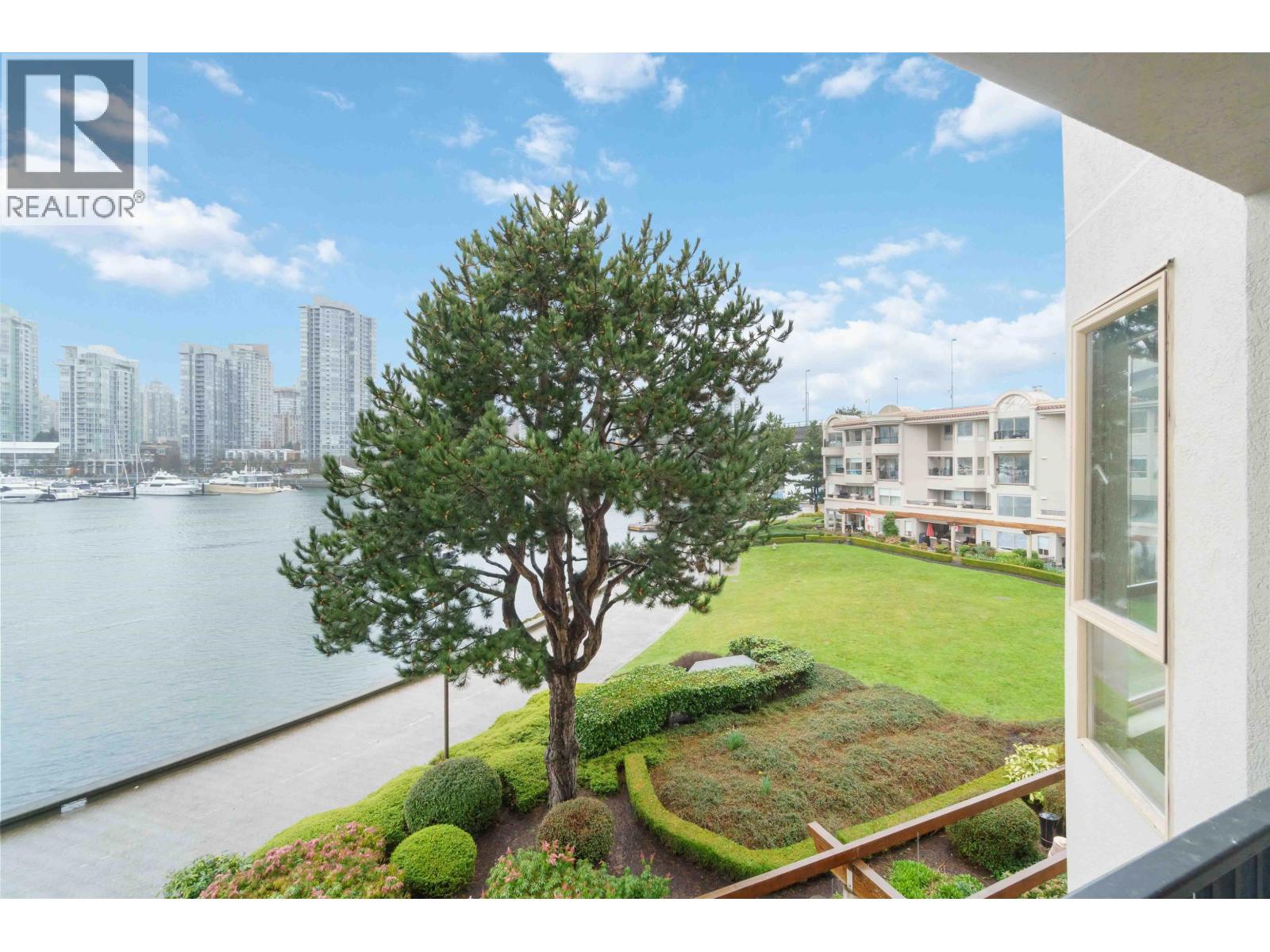 311 1859 SPYGLASS PLACE, Vancouver