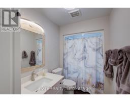 Bathroom - 156 Sparling Street, Huron East, ON N0K1W0 Photo 8
