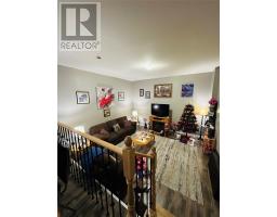 8 Station Road thumbnail 16