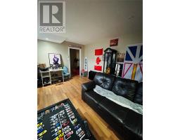 8 Station Road thumbnail 23