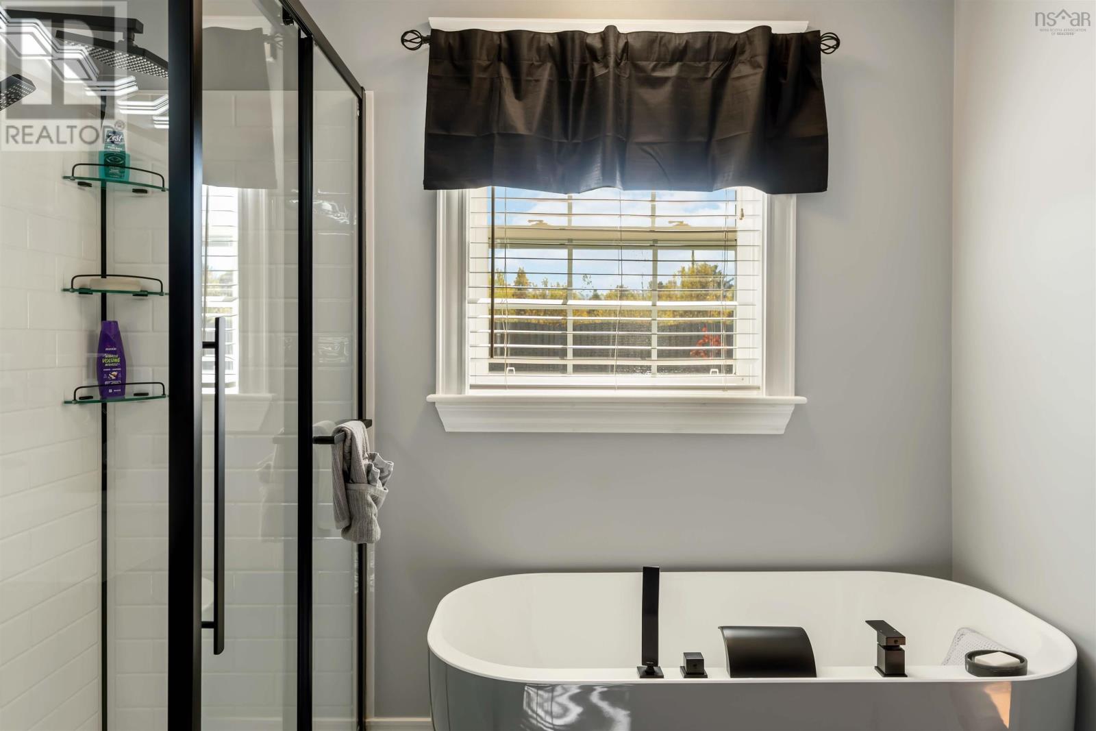 Property 20 of 48 of 40 Terra Nova Drive