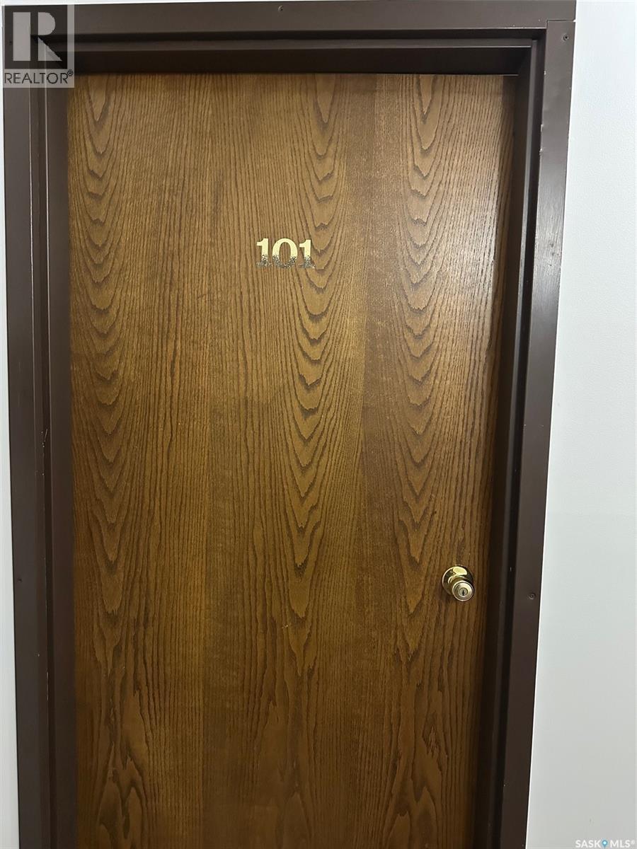 101 1214 3rd STREET - Photo 2 of 32, Estevan, Saskatchewan