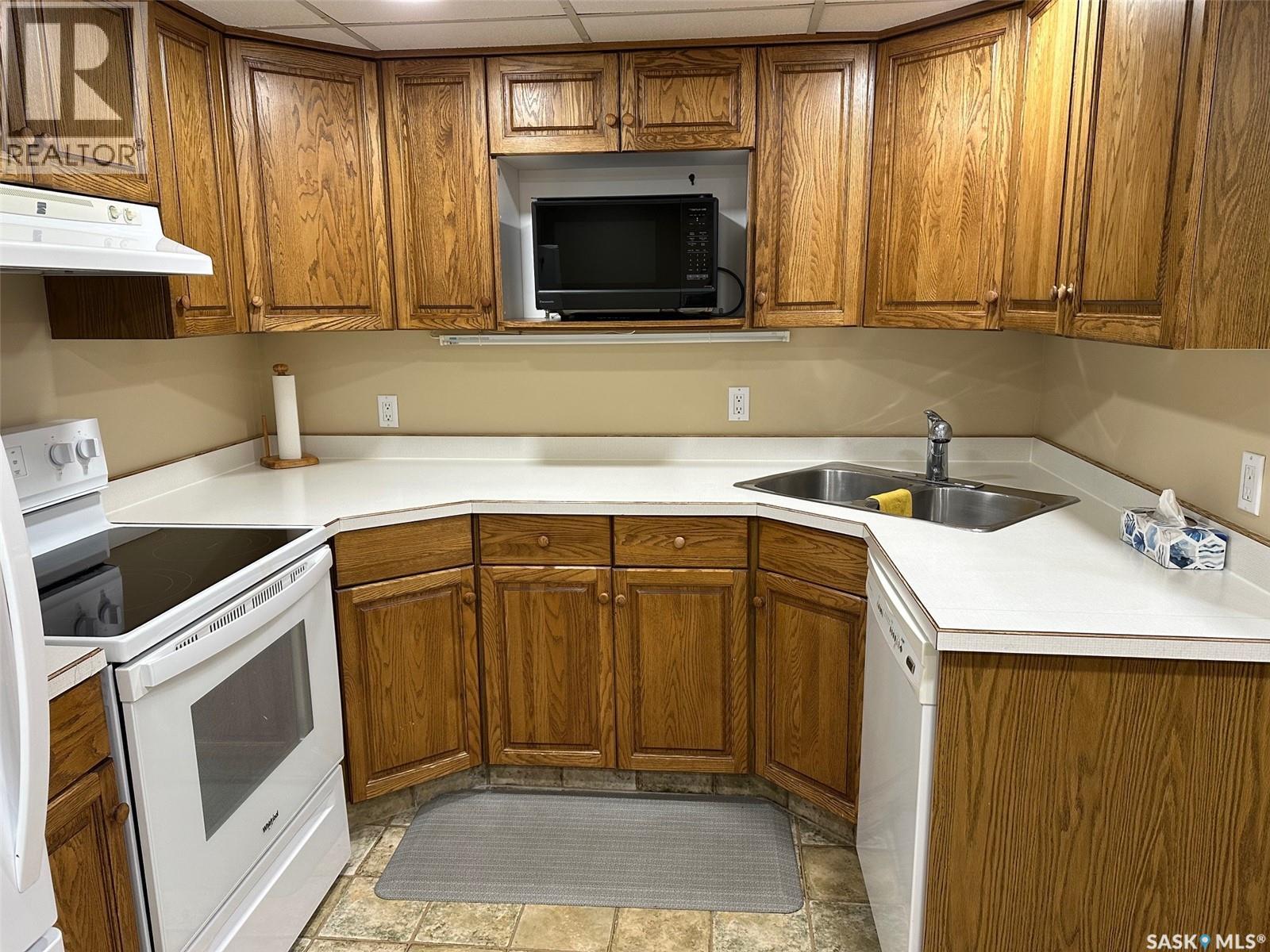 101 1214 3rd STREET - Photo 4 of 32, Estevan, Saskatchewan