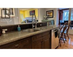 Living room - 77 Fraser, Edmundston, NB E3V2B6 Photo 10