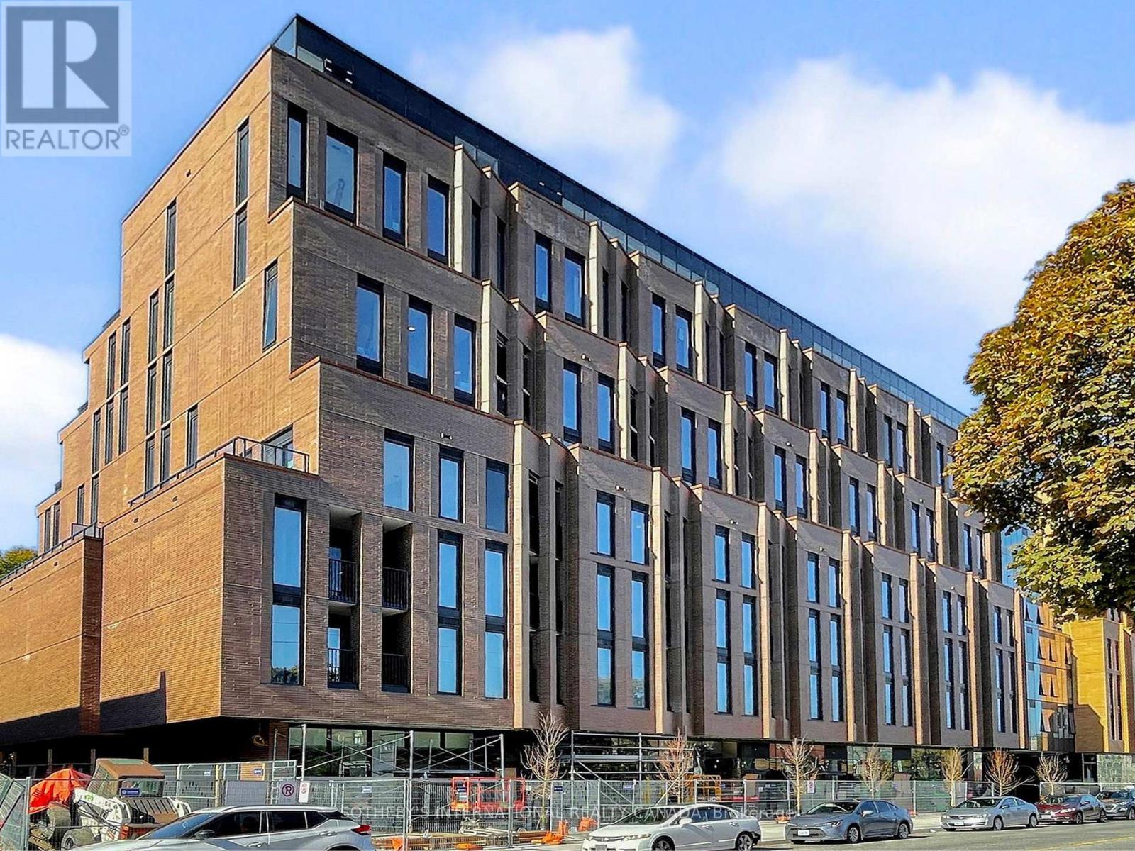 1720 Bayview Avenue 206