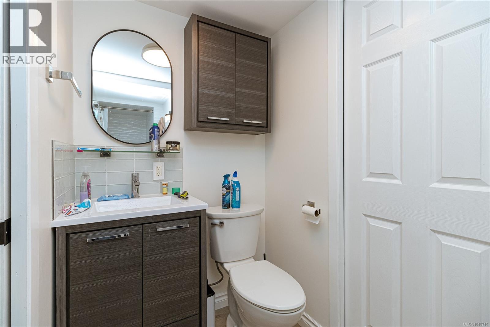  1743 Townley Street, Saanich