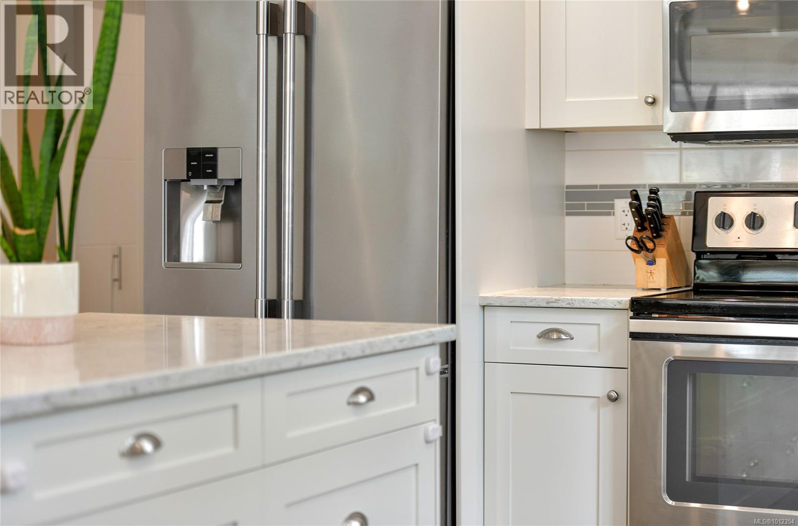  1031 Foxwood Place, Langford