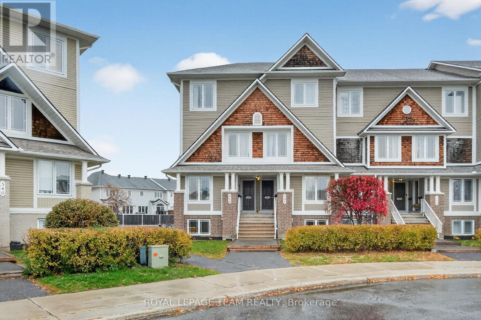 Welcome to 548 Lakeridge Drive!