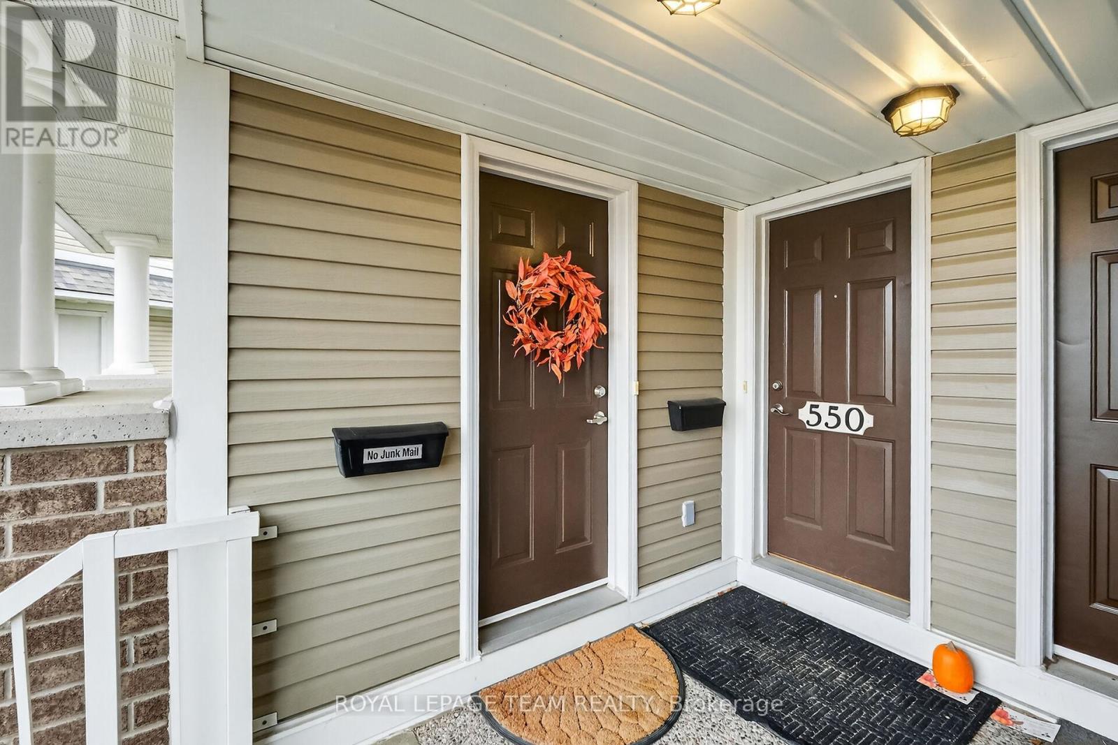 Front porch/entryway to this stunning unit.