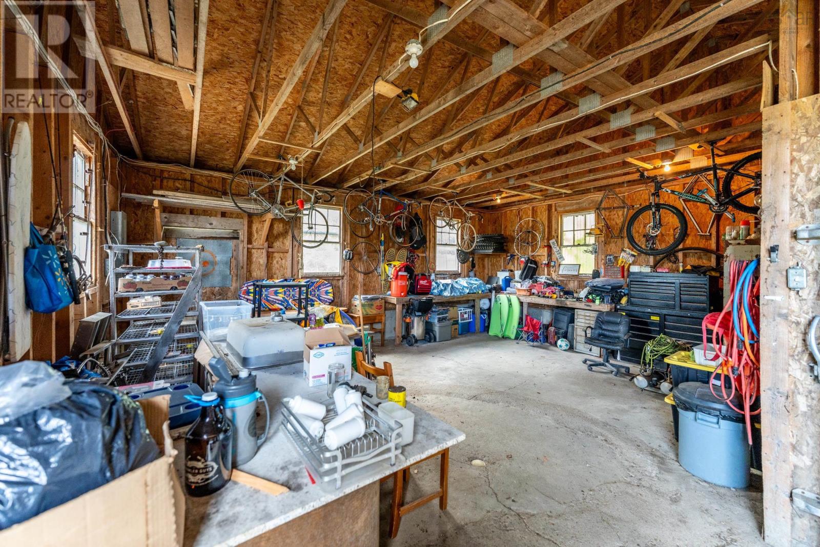 Property 14 of 24 of 2925 Highway 203