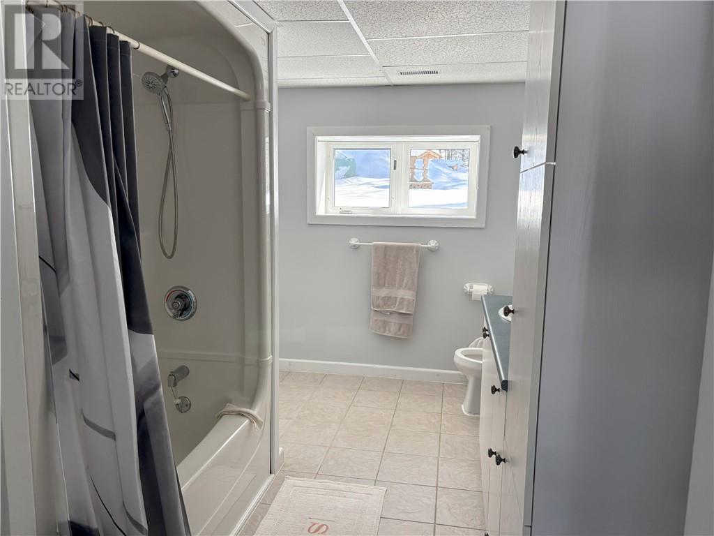 314 PERRY AVE - 14