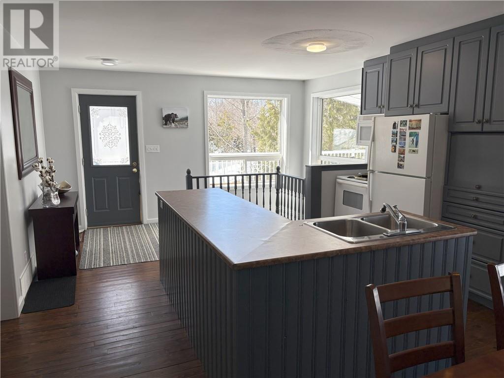 314 PERRY AVE - 5