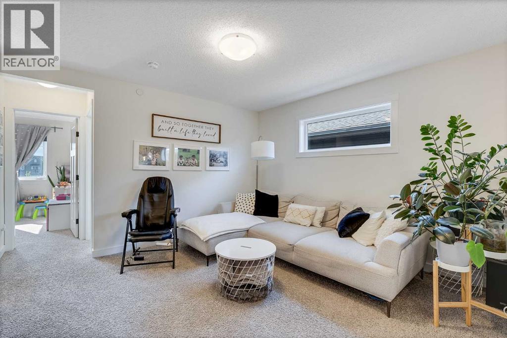 Single Family House for Sale in  Lucas Crescent NW Livingston Calgary 