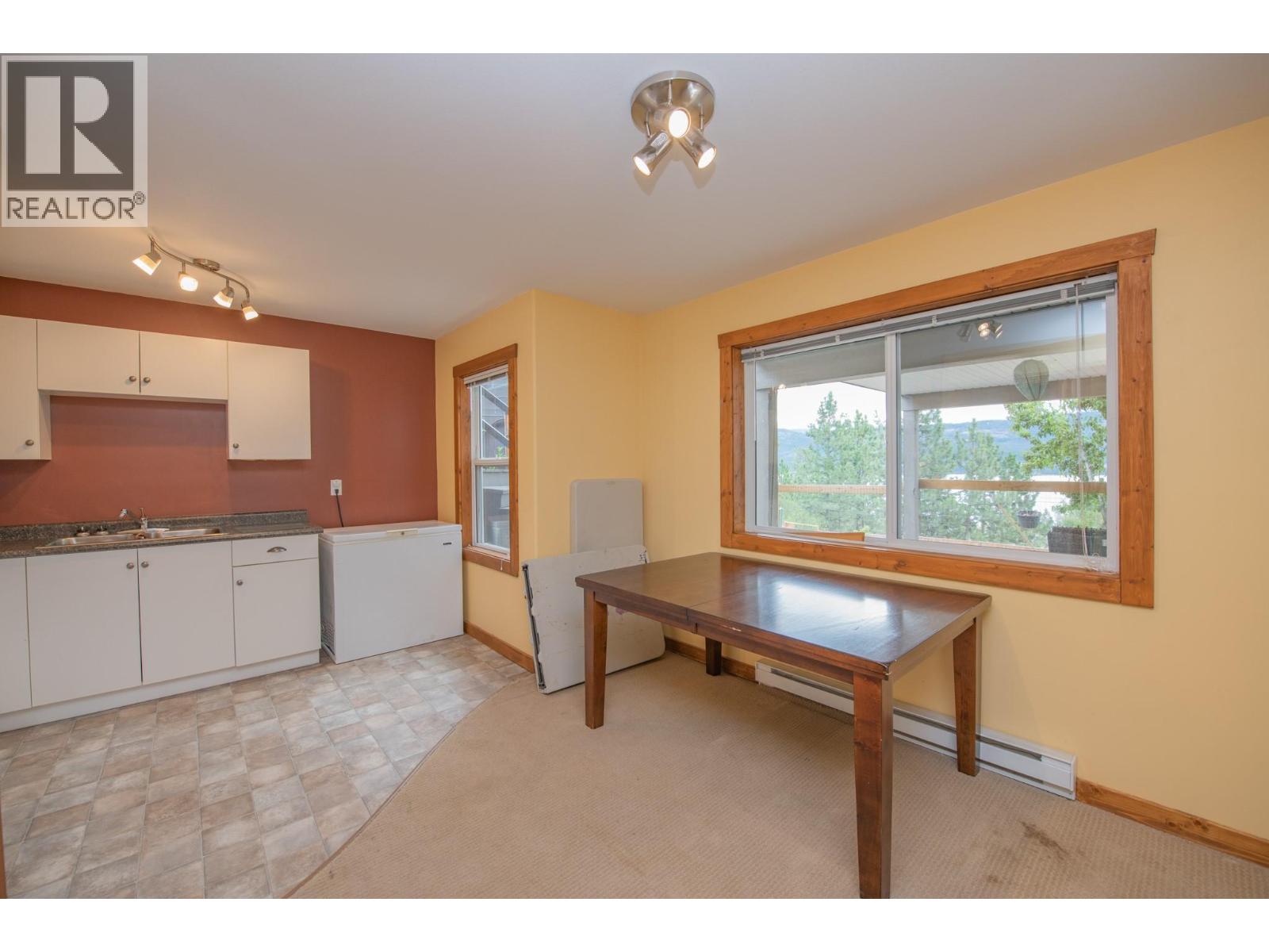 10351 Westshore Road, Vernon