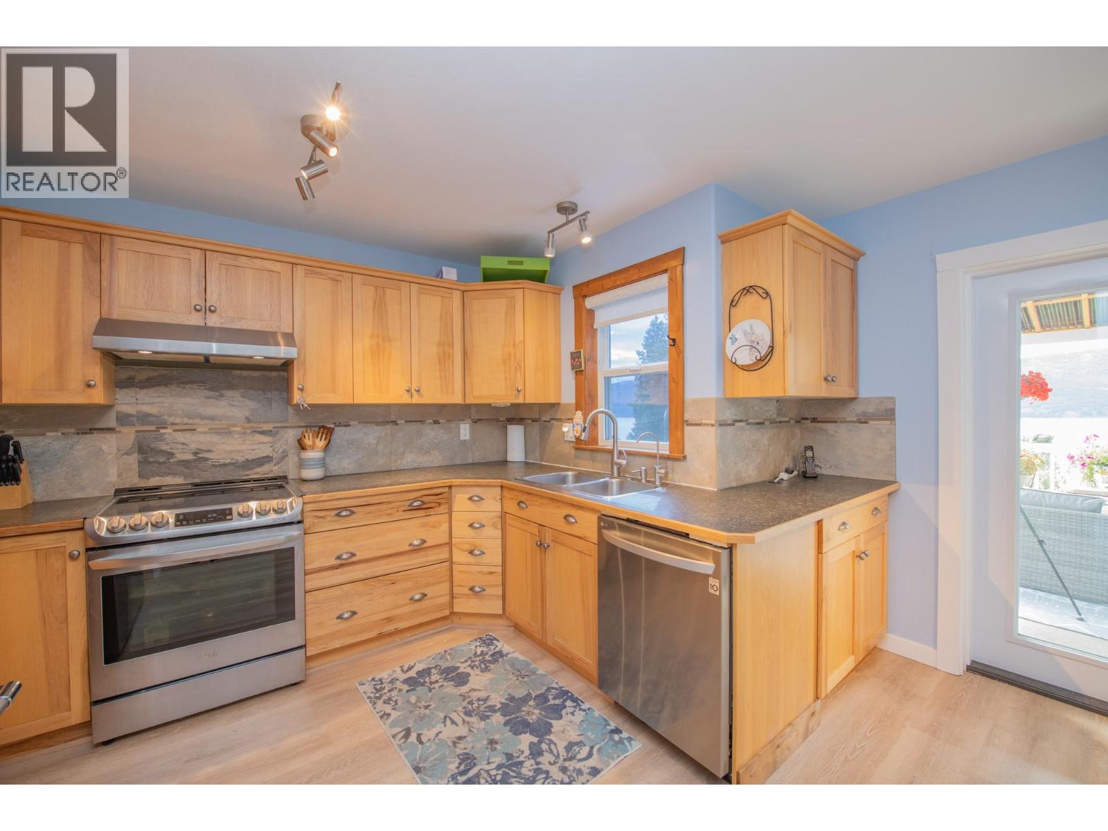 10351 Westshore Road, Vernon