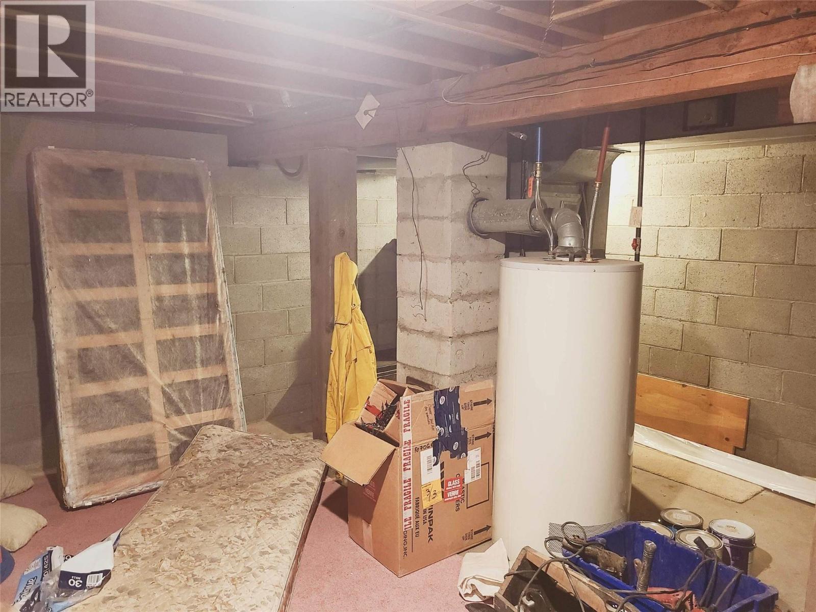 306 McDonald Avenue, Clinton