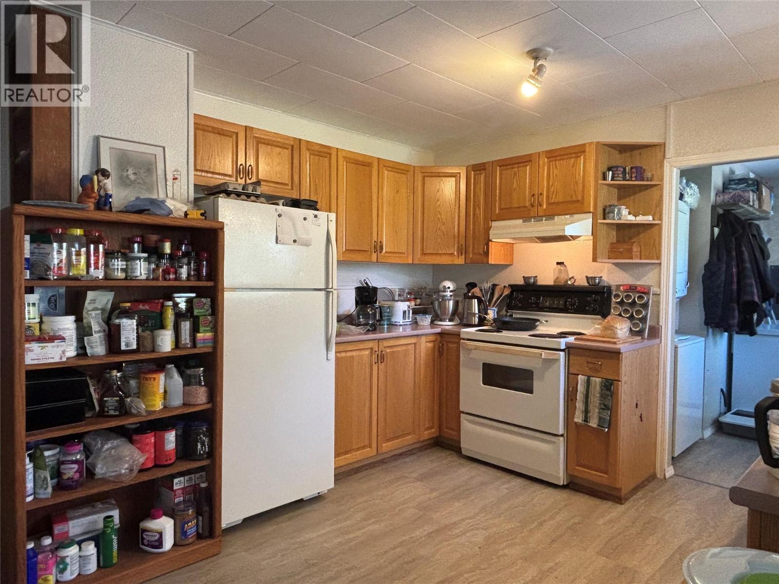 306 McDonald Avenue, Clinton