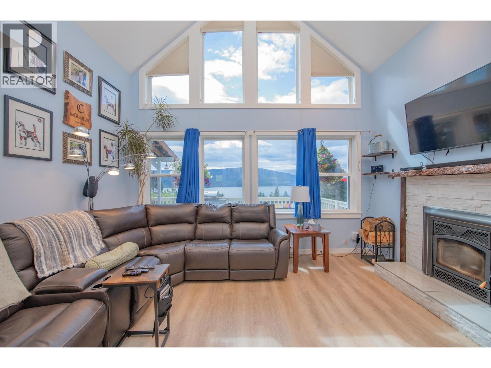 10351 Westshore Road, Vernon