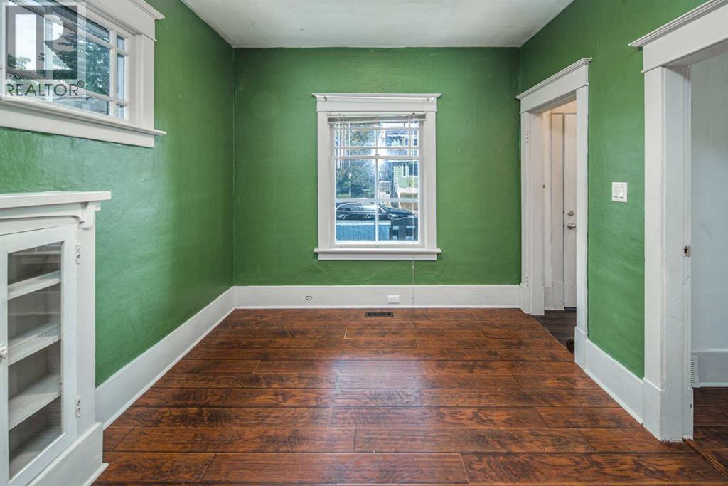 Single Family House Bungalow for Sale in   Avenue NW Mount Pleasant Calgary 