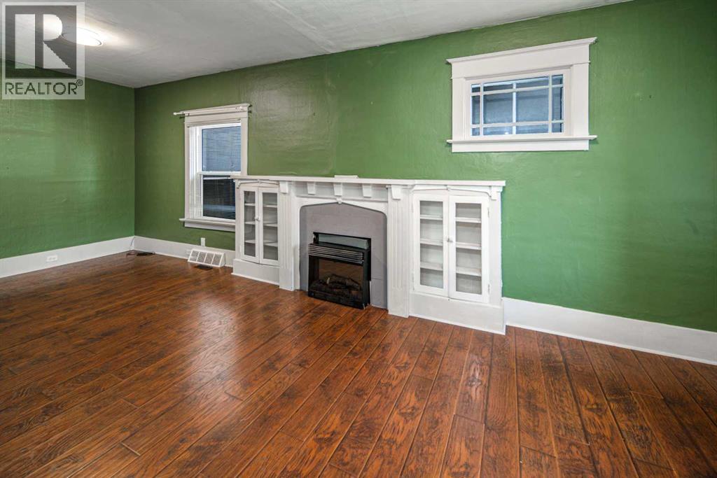 Single Family House Bungalow for Sale in   Avenue NW Mount Pleasant Calgary 