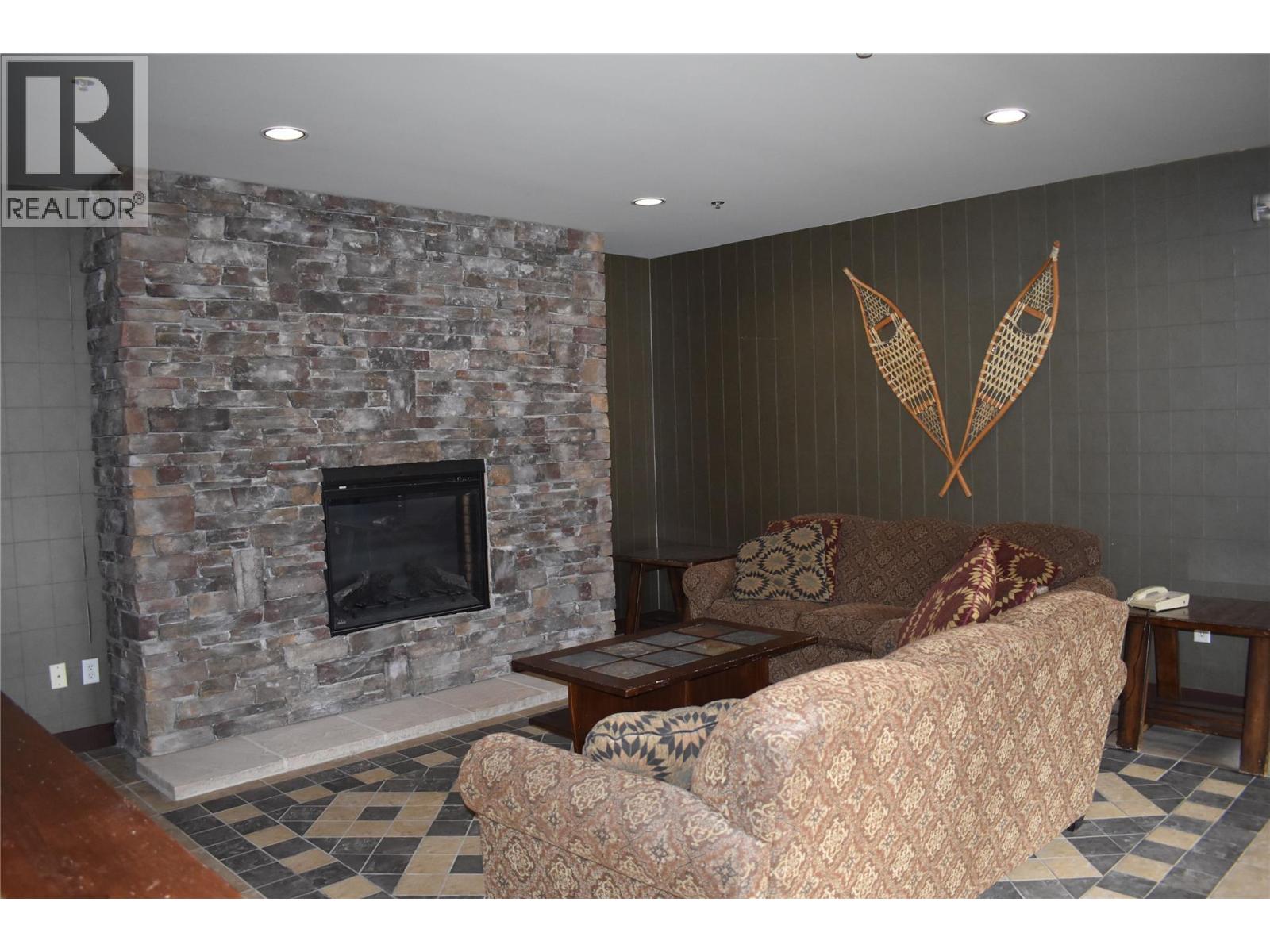 #306 2070 Summit Drive Drive - 26
