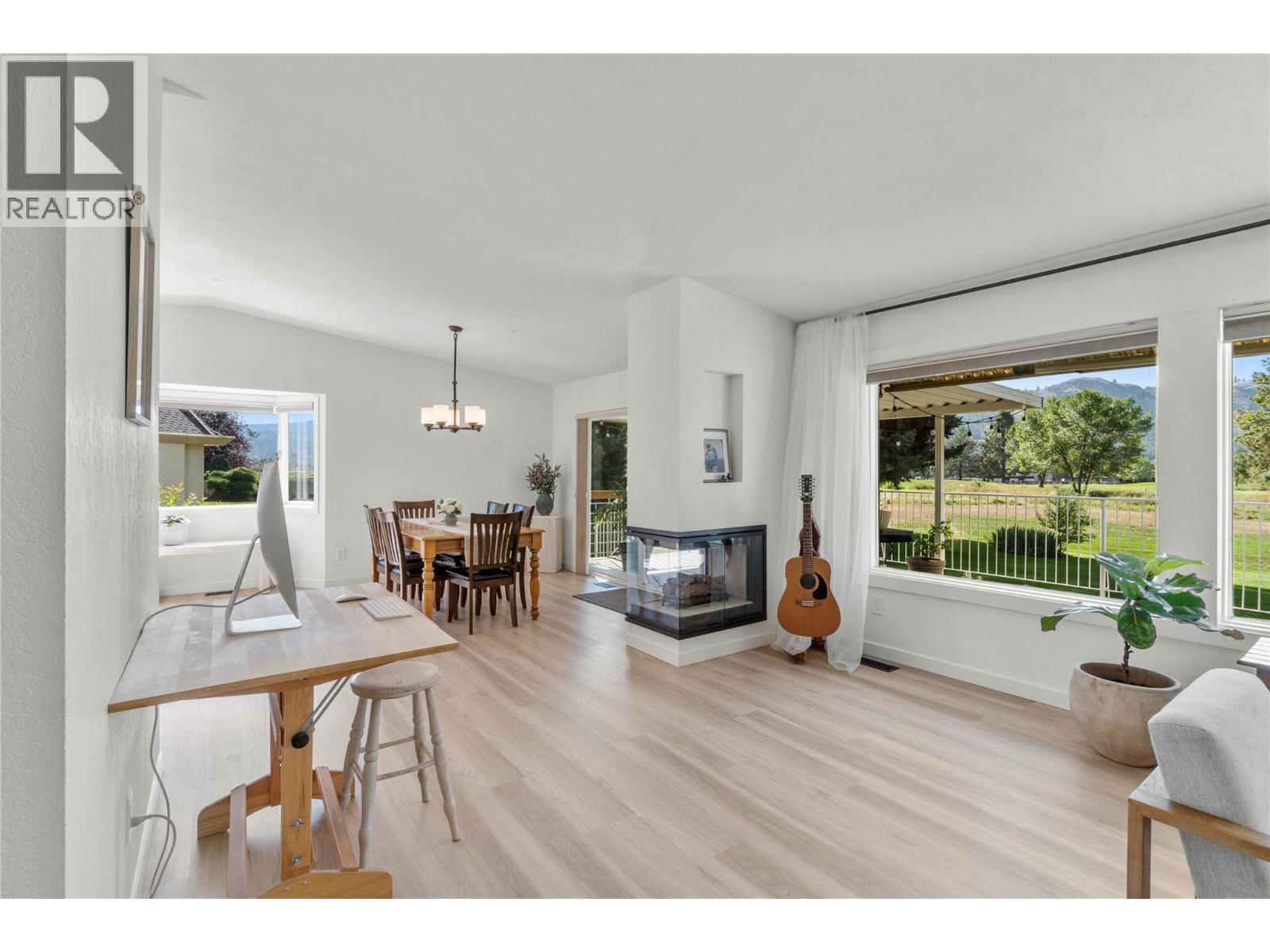 449 NUEVA Wynd, Kamloops