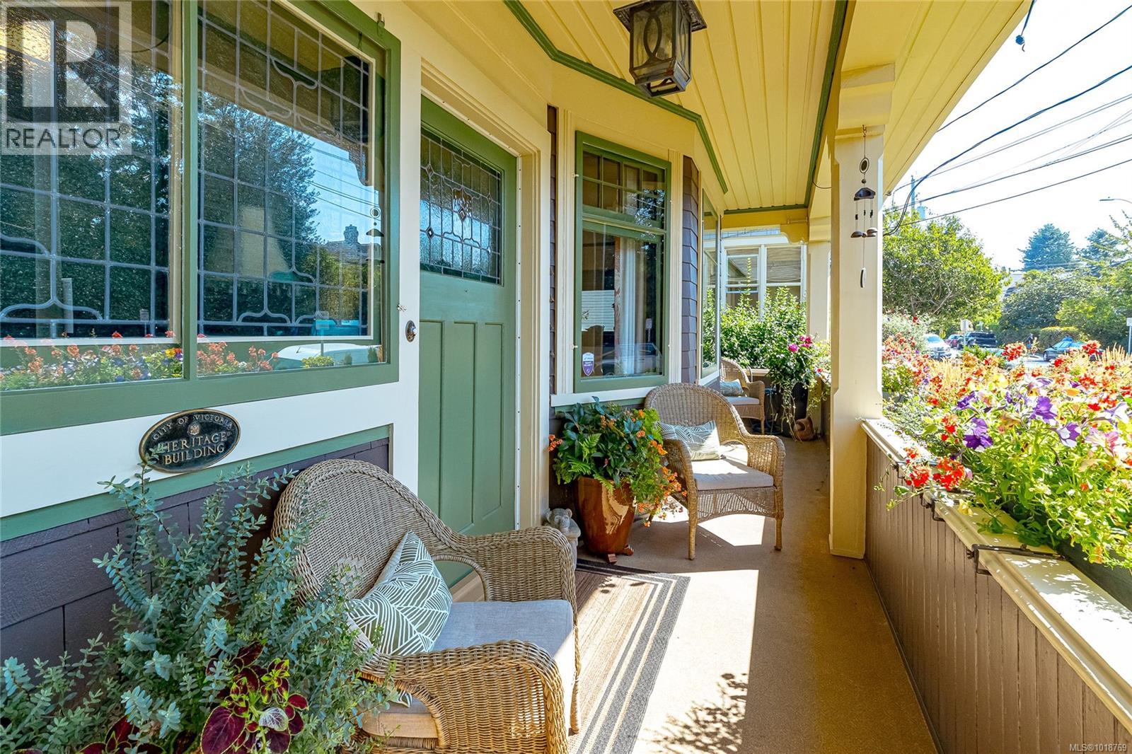  606 Niagara Street, Victoria