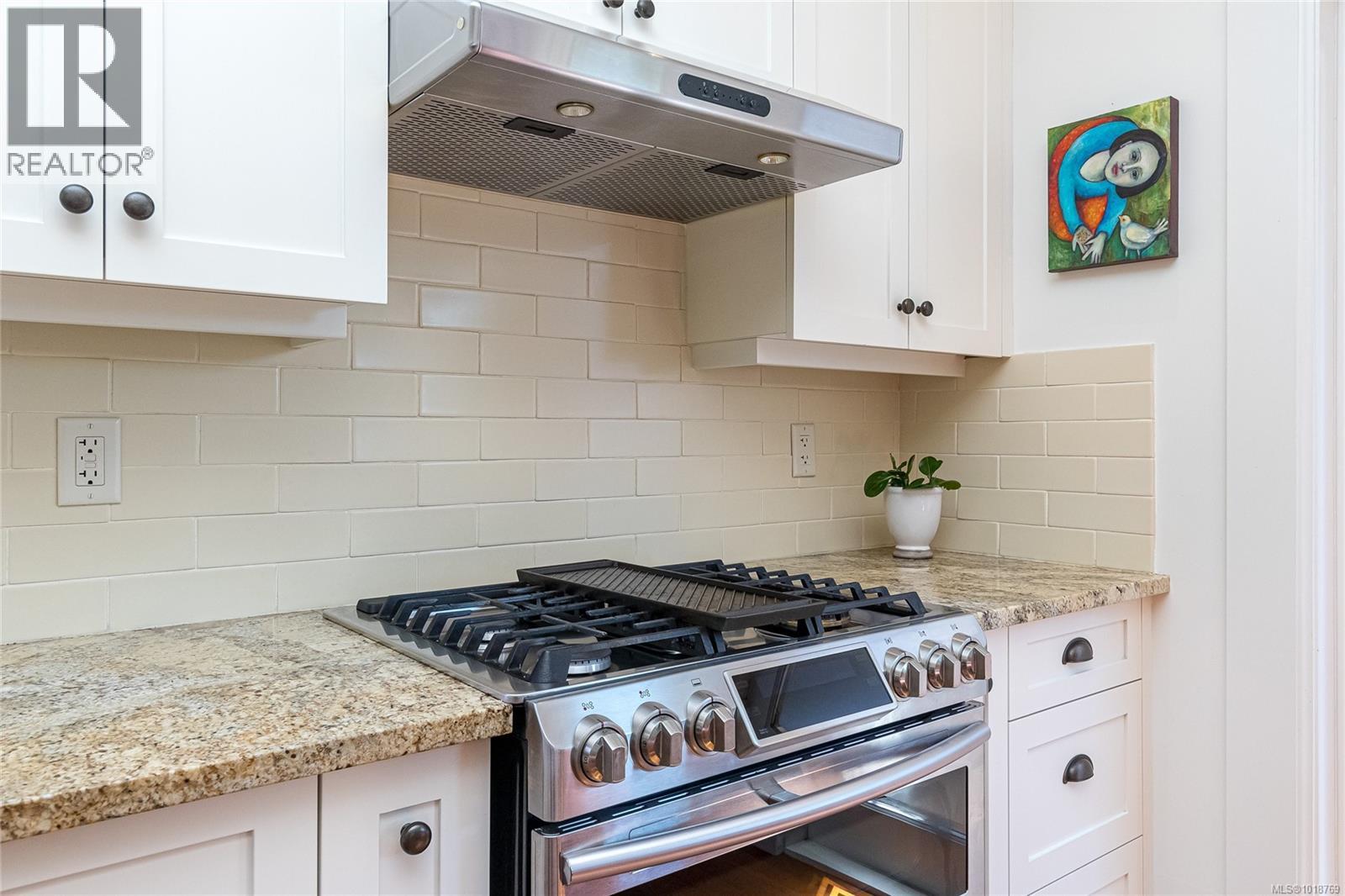  606 Niagara Street, Victoria