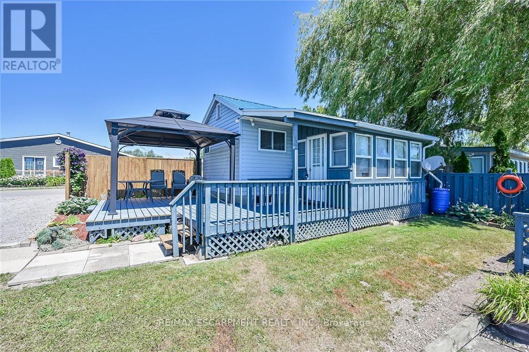 86 LAKESHORE ROAD - 32