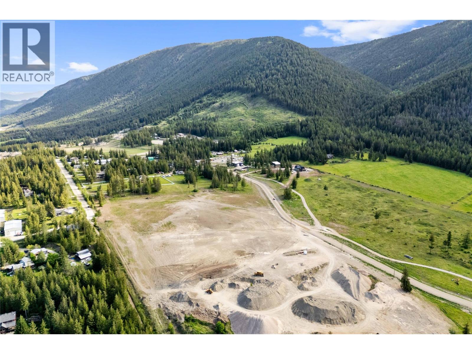  3438 Roberge Road, Tappen