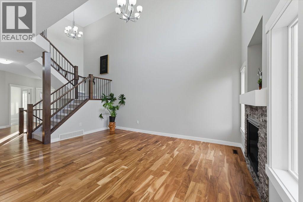 Single Family House for Sale in  Nolanhurst Crescent NW Nolan Hill Calgary 