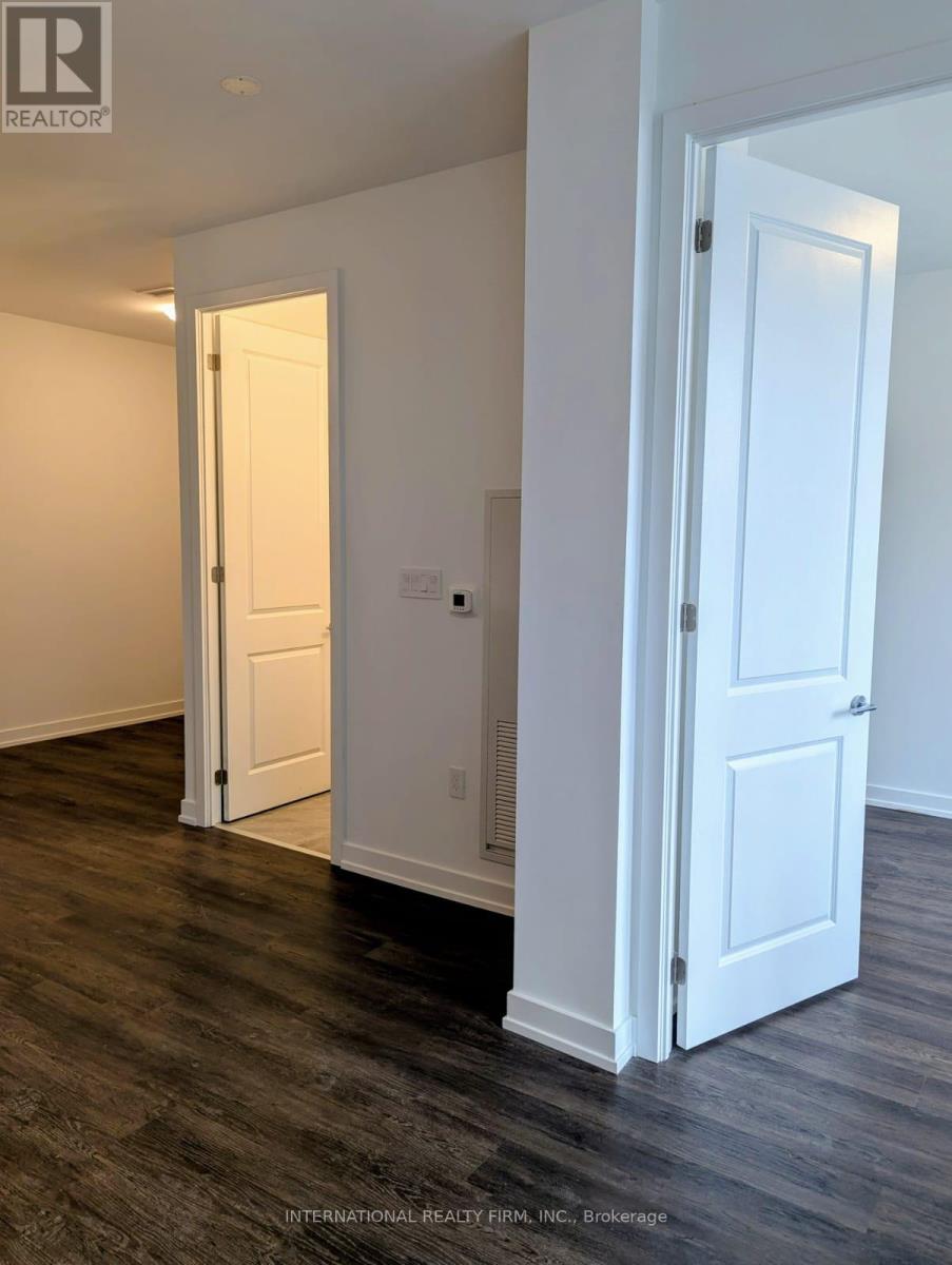 #102 556 MARLEE AVENUE - 2