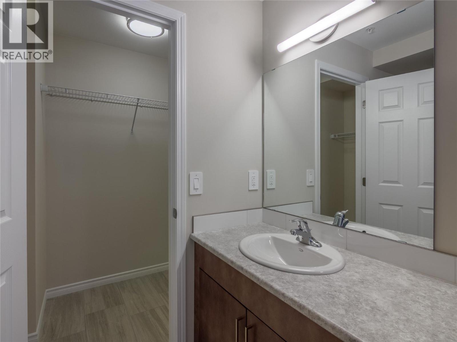 3362 SKAHA LAKE Road Unit# 405, Penticton