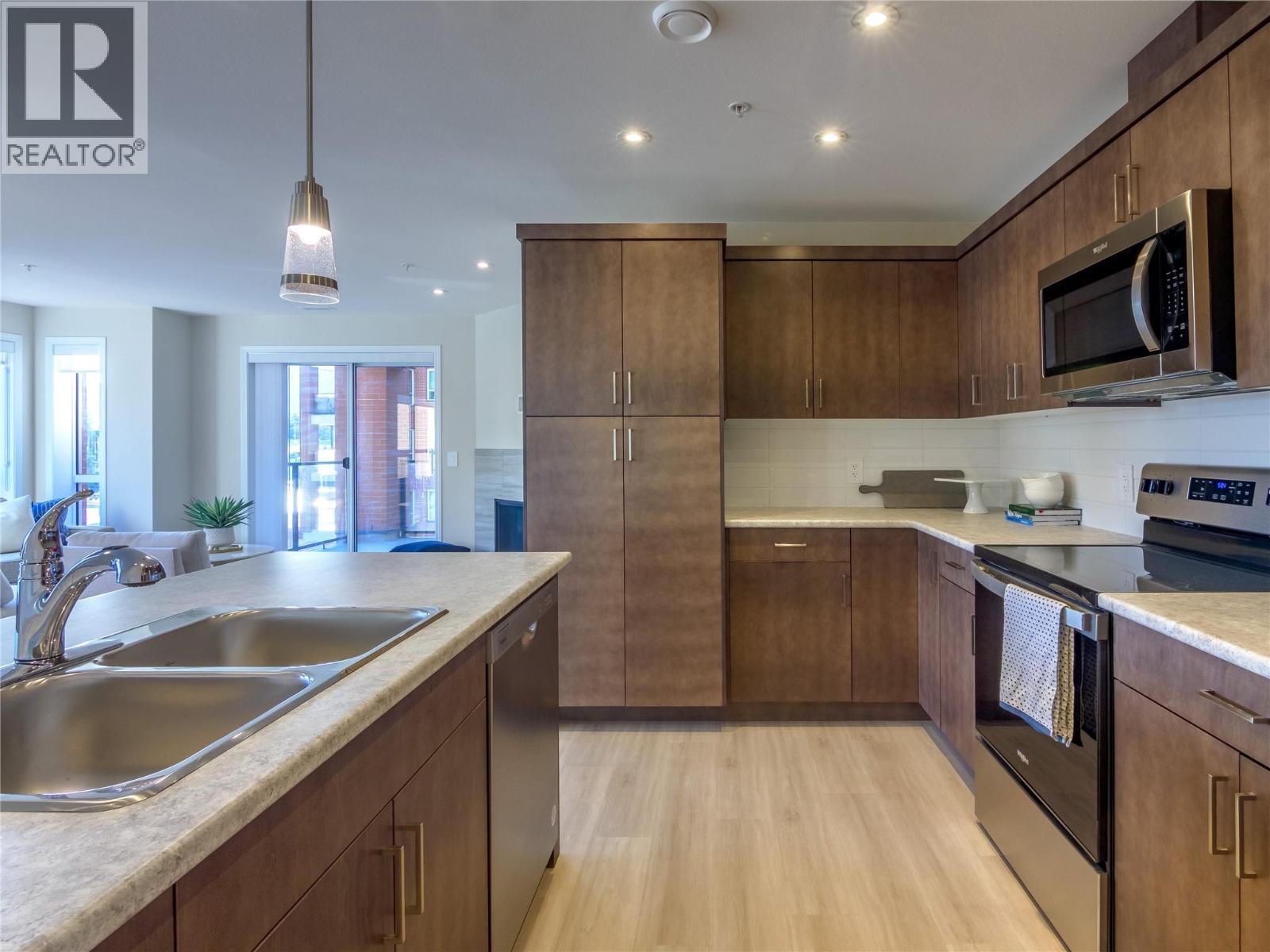 3362 SKAHA LAKE Road Unit# 405, Penticton