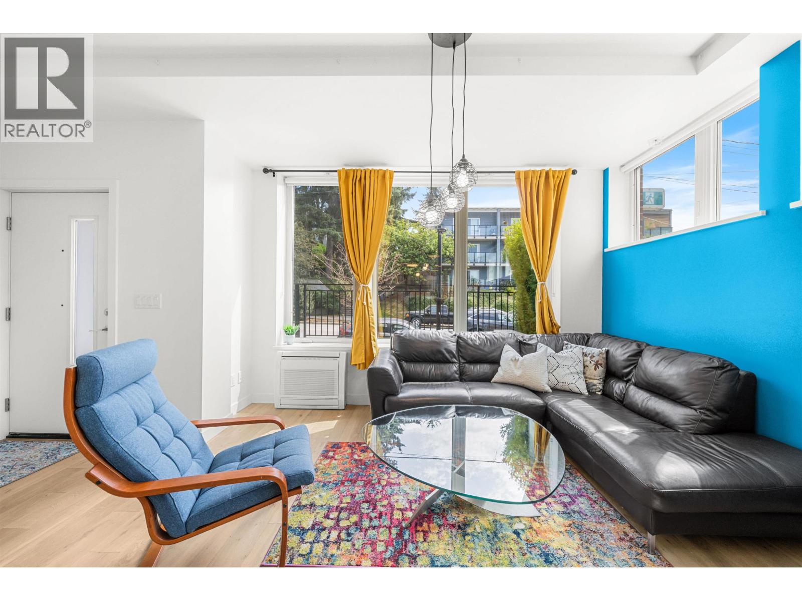 TH5 2137 CHESTERFIELD AVENUE, North Vancouver