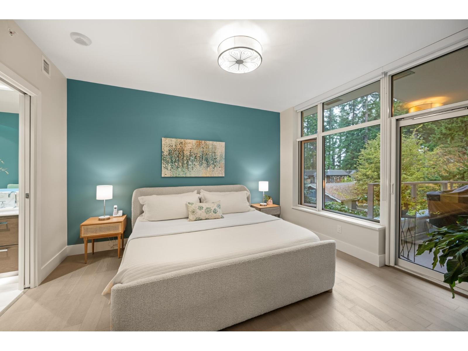 206 1501 VIDAL STREET, White Rock