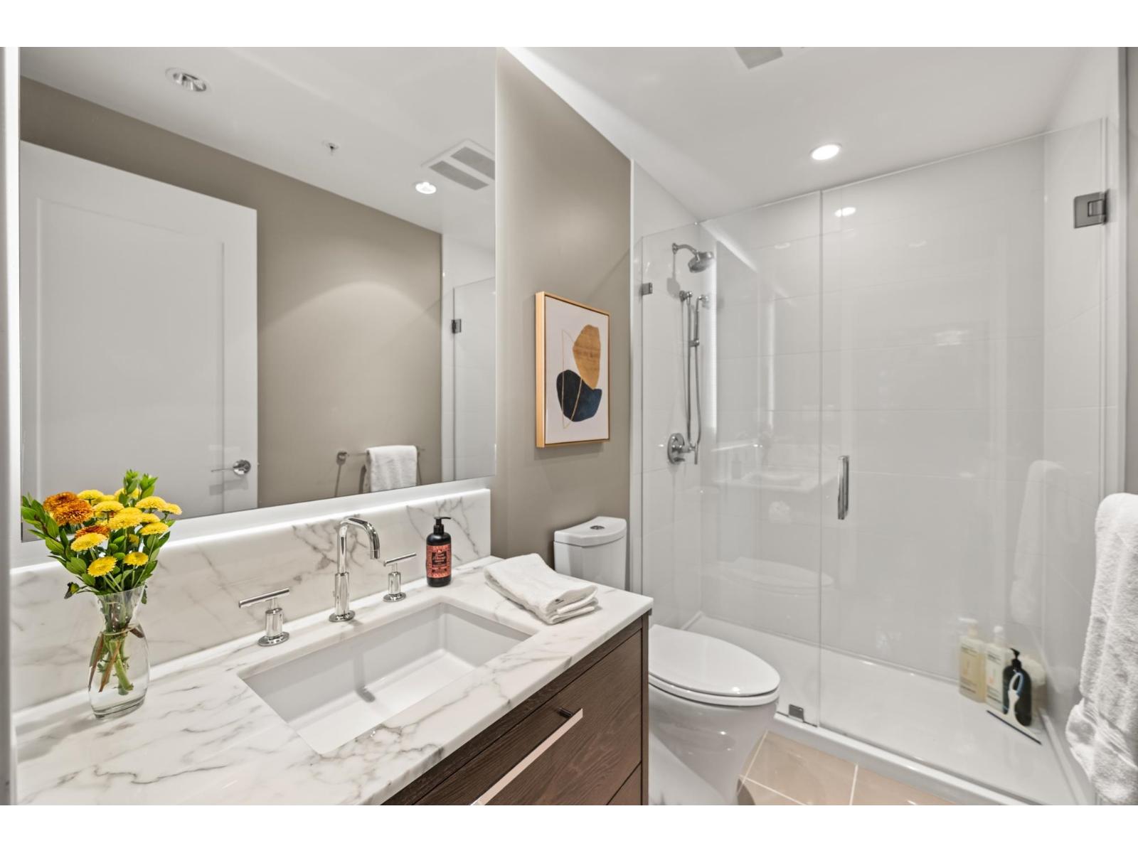 206 1501 VIDAL STREET, White Rock