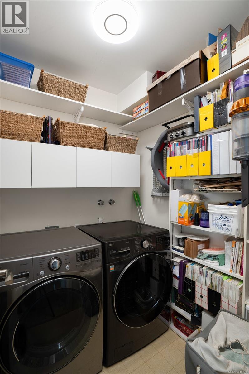 618 50 Songhees Road, Victoria