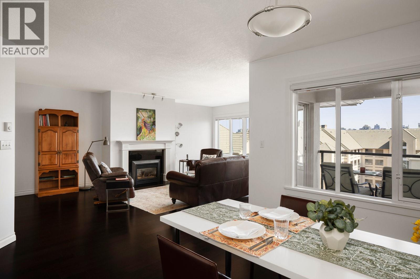 618 50 Songhees Road, Victoria