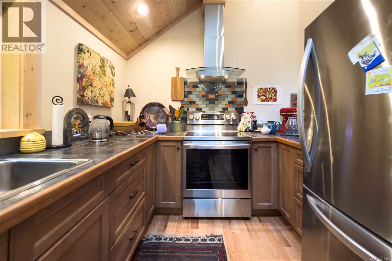 403 Whaletown Rd - 6