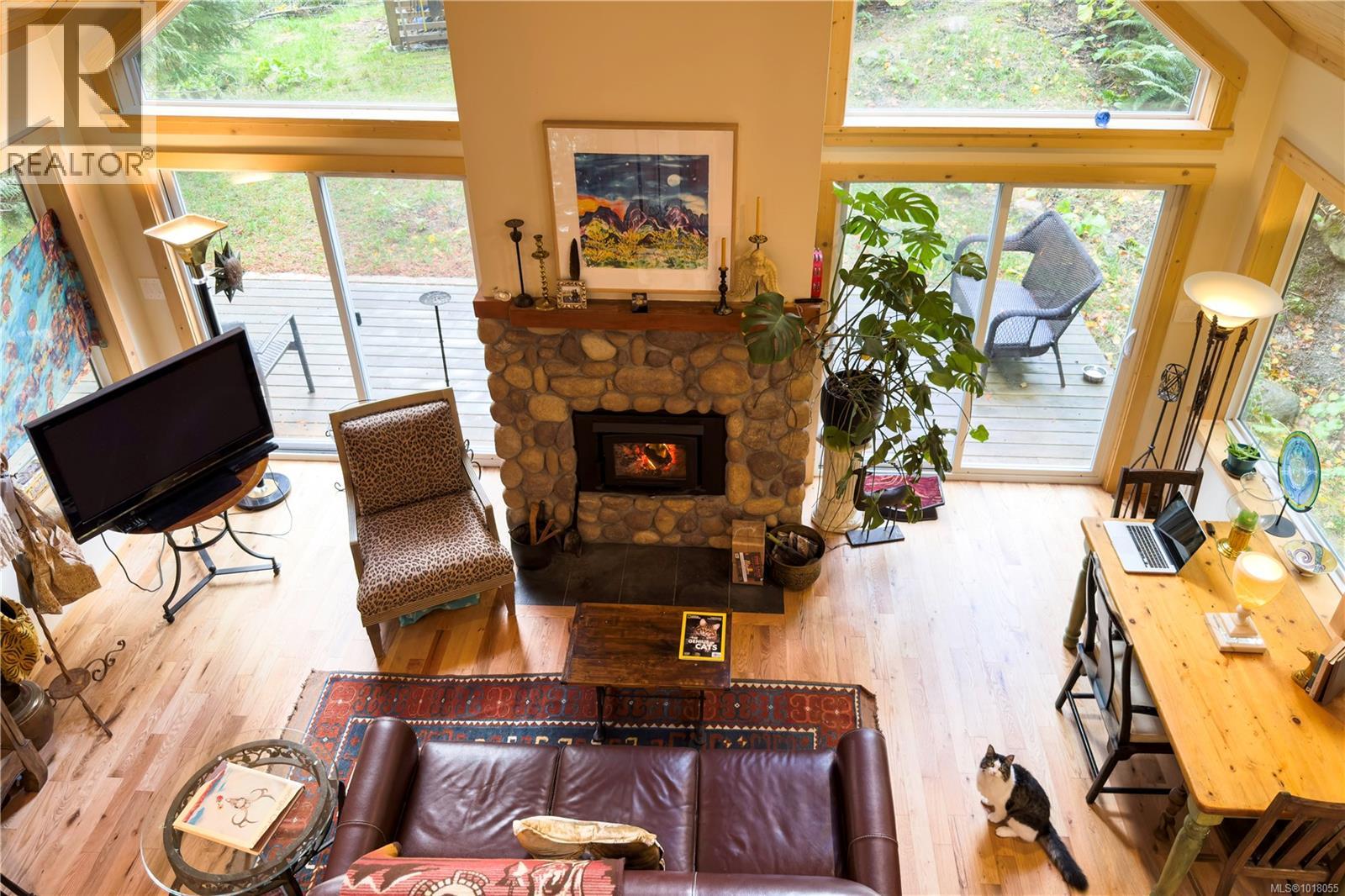 403 Whaletown Rd - Image 3