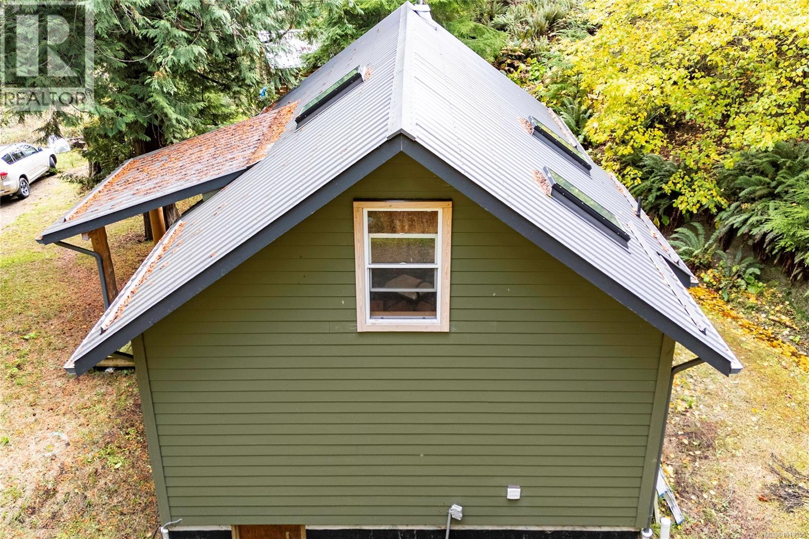 403 Whaletown Rd - 24